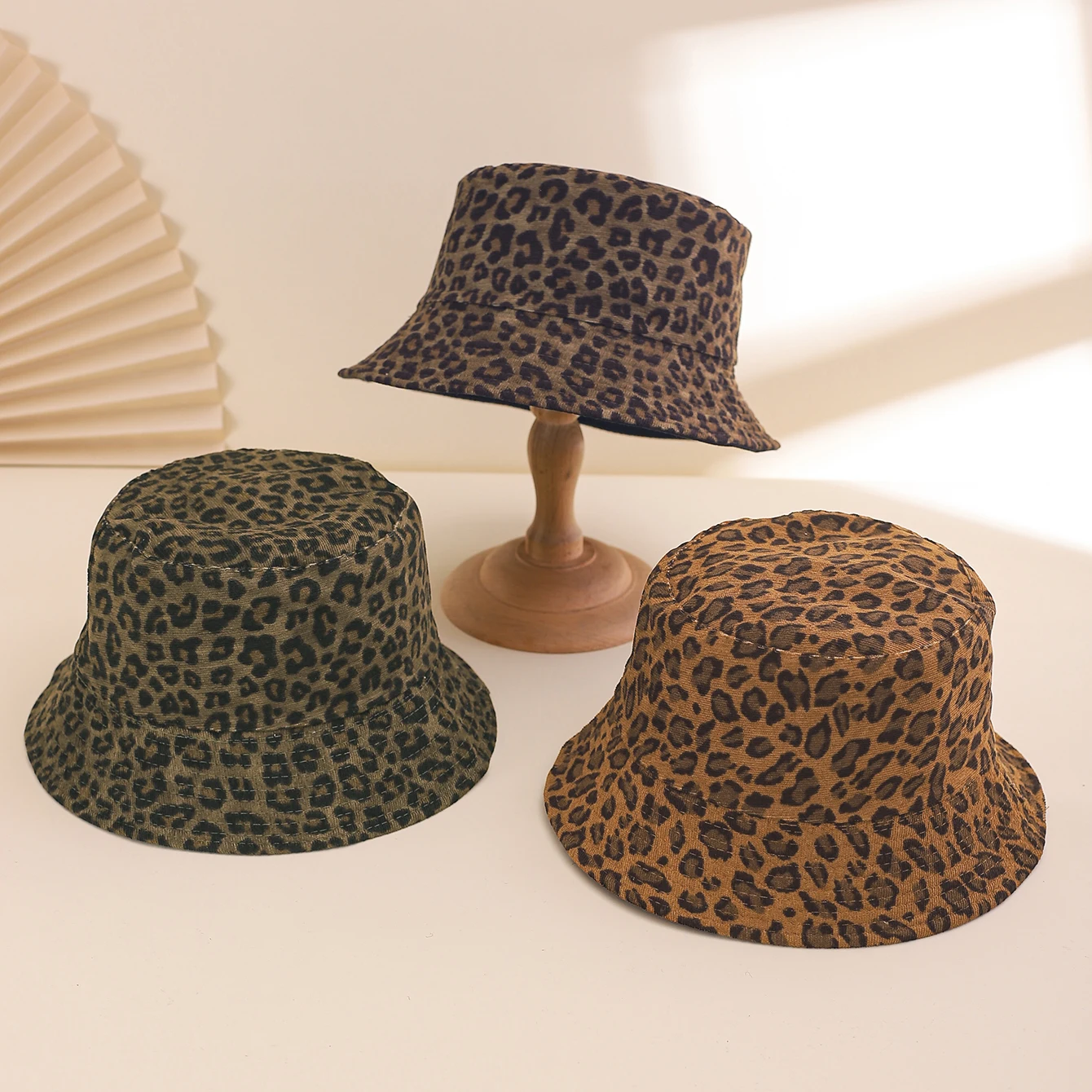 Modischer Fischerhut mit Leopardenmuster und breiter Krempe, Sonnenschutz-Bucket-Hut für den Außenbereich, Accessoires für den täglichen Gebrauch