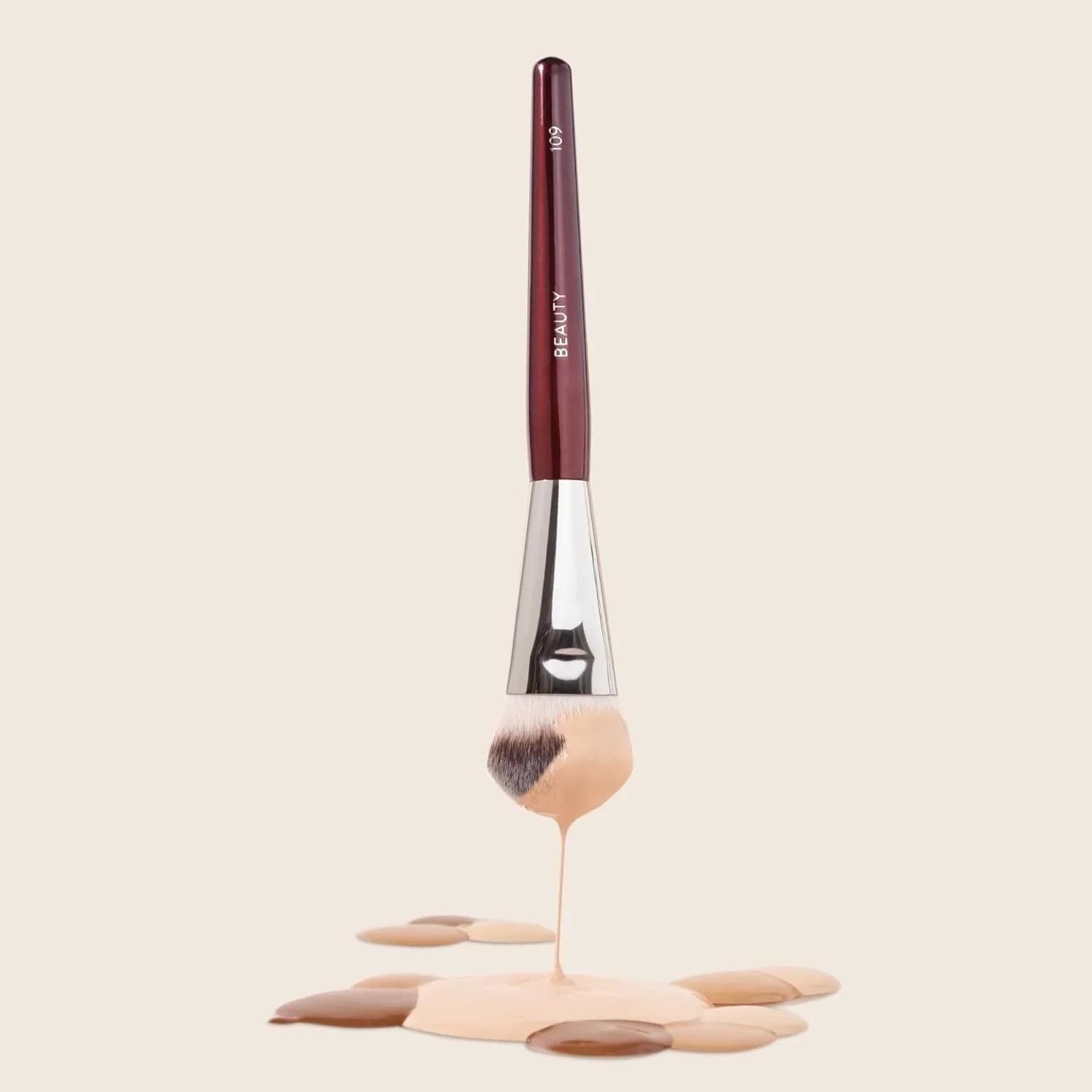 Mini CONTOURED FOUNDATION Brush 109 Make-upborstel Gezichtsborstel voor vloeibare of crème Foundations Bronzer Blush Highlighter