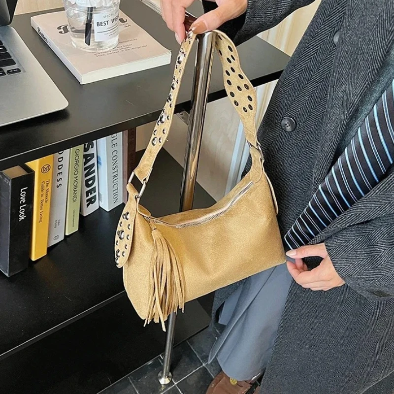 Tas Selempang Retro Fashion Ba - Half Moon Bag Suede ulasan dan harga