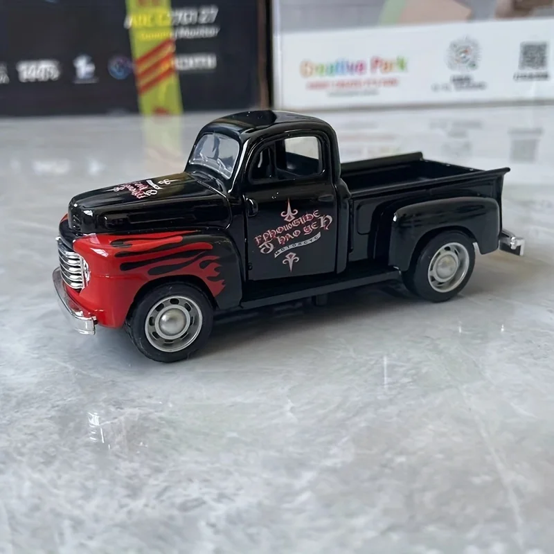 1: 32 Simulation Pickup Truck Casting Car Model Alloy Graffiti Pickup Car Model Children\'s Toy Car Door Openable Decoration