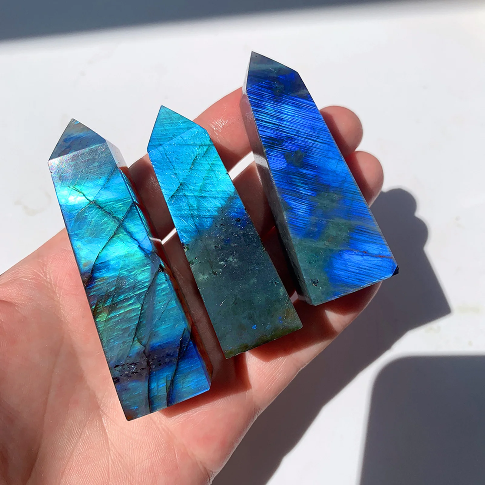 Labradorite Crystal Stone Natural Irregular Polished Crystal Gemstone Blue Moonstone Healing Stones for Meditation