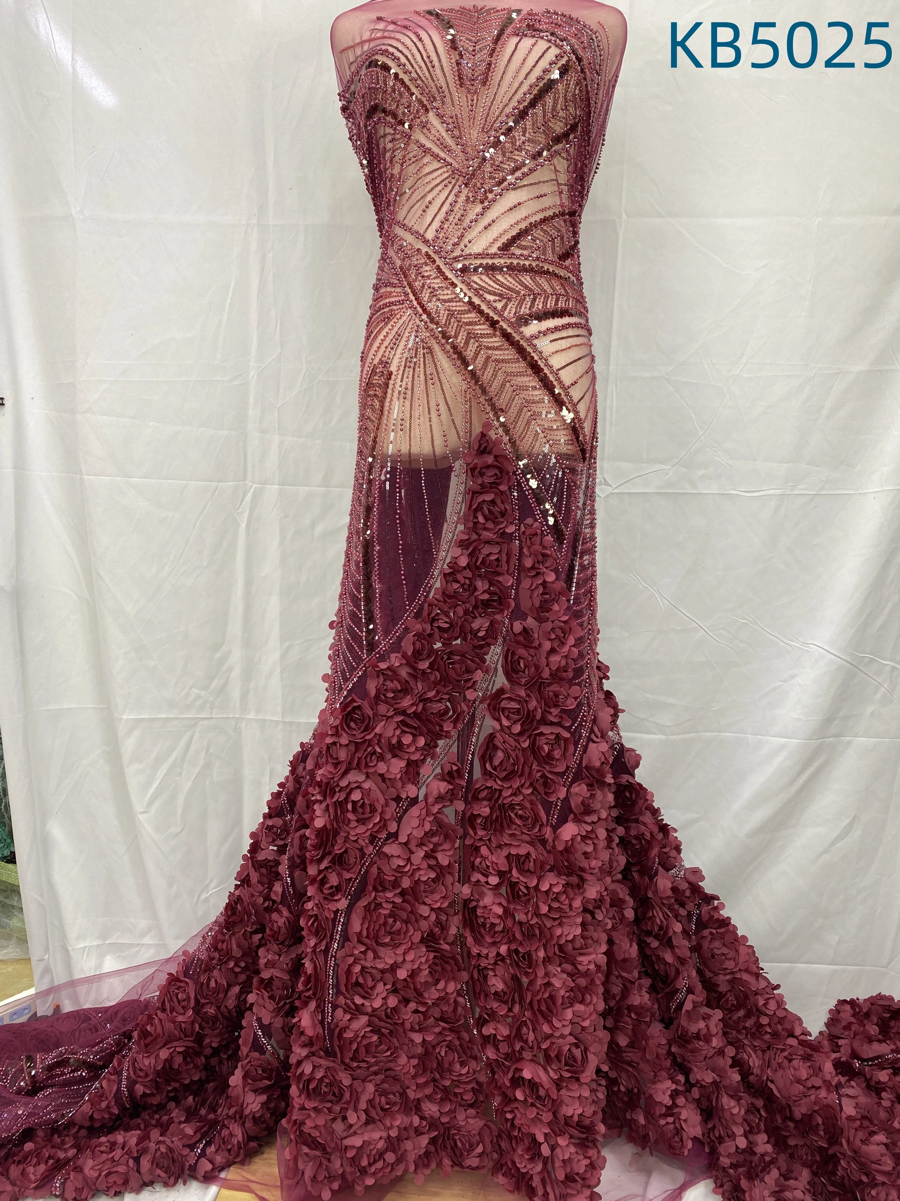 สีขาว 3D ดอกไม้เจ้าสาวลูกปัดผ้าลูกไม้ลูกไม้ไนจีเรียผ้า 2025 ลูกปัดผ้าหรูหราเลื่อมลูกไม้ Tulle สําหรับเย็บ KB5025