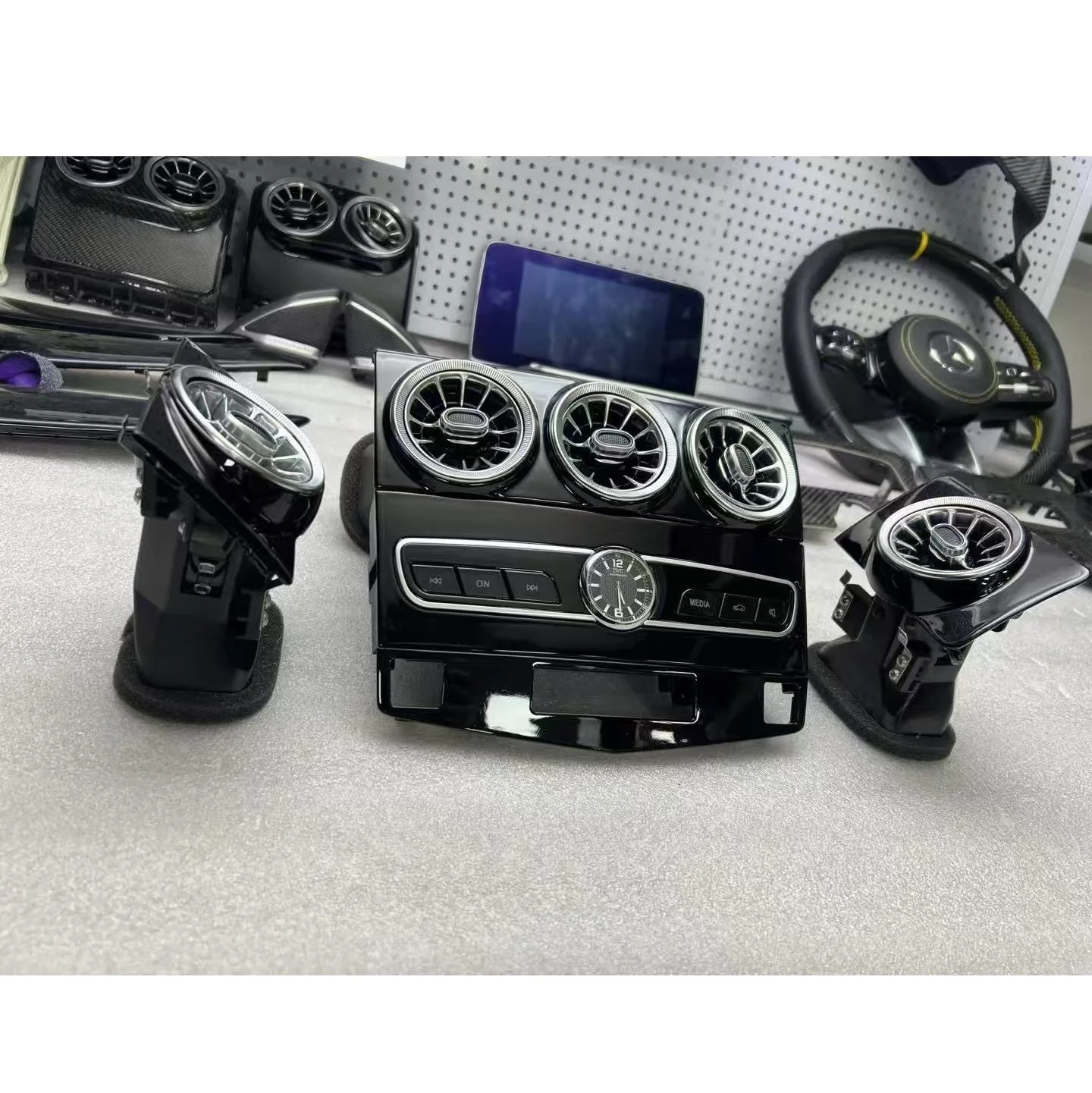 Accessories Interior Turbine Vent Panel Overlay for Mercedes Benz C Class W204 C200 C180 C260 2008-2010 Air Conditioning Panel