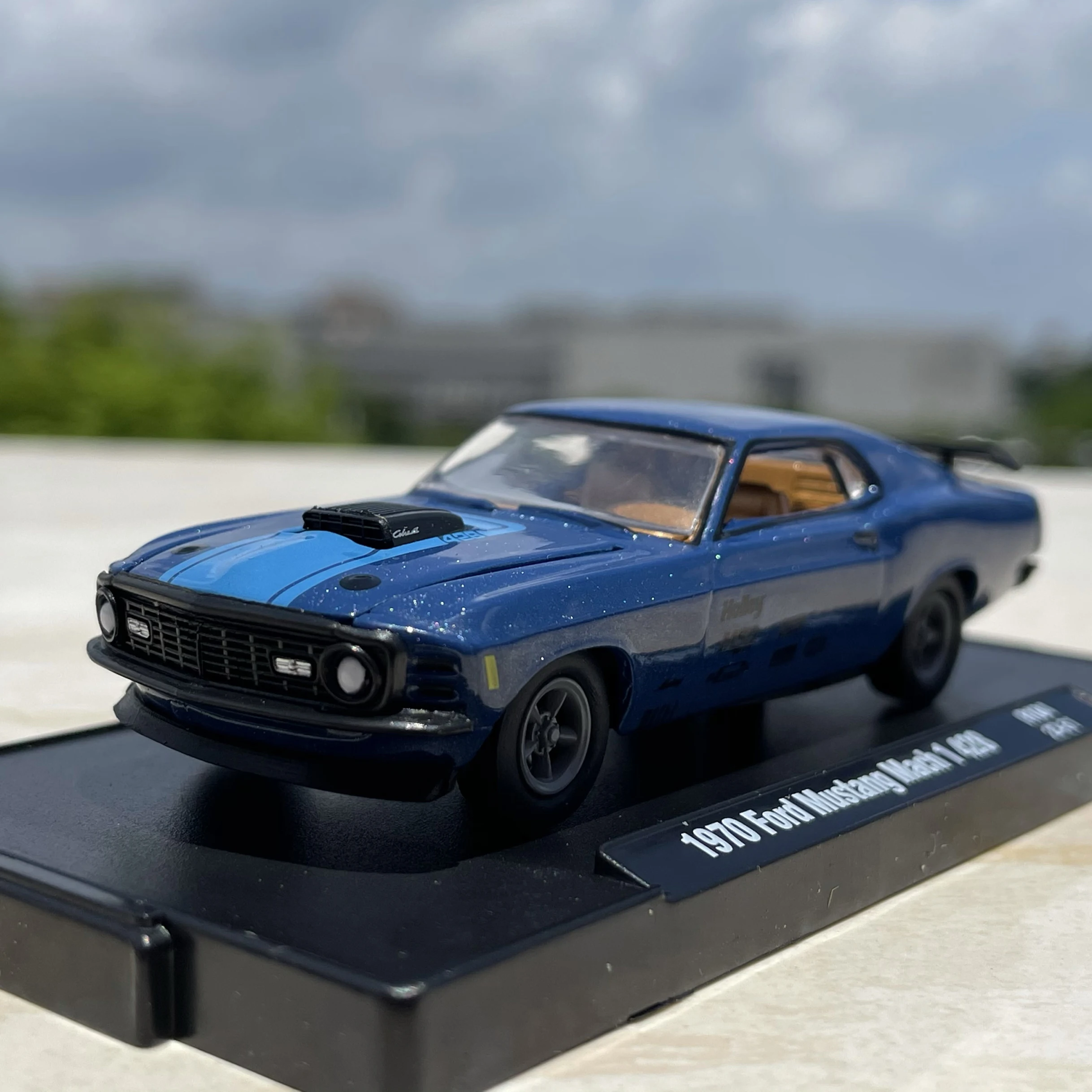 1:64 Scale Diecast Alloy 1970 Ford Mustang Mach Toys Sports Cars Model Classics Nostalgia Adult Gifts Souvenir Static Display