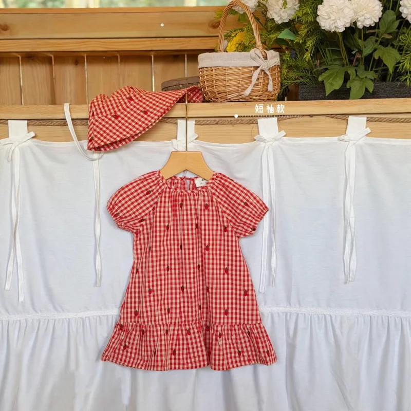 Girls' dress with red plaid and strawberry embroidery, short-sleeved dress, sweet and cute princess dress for summer