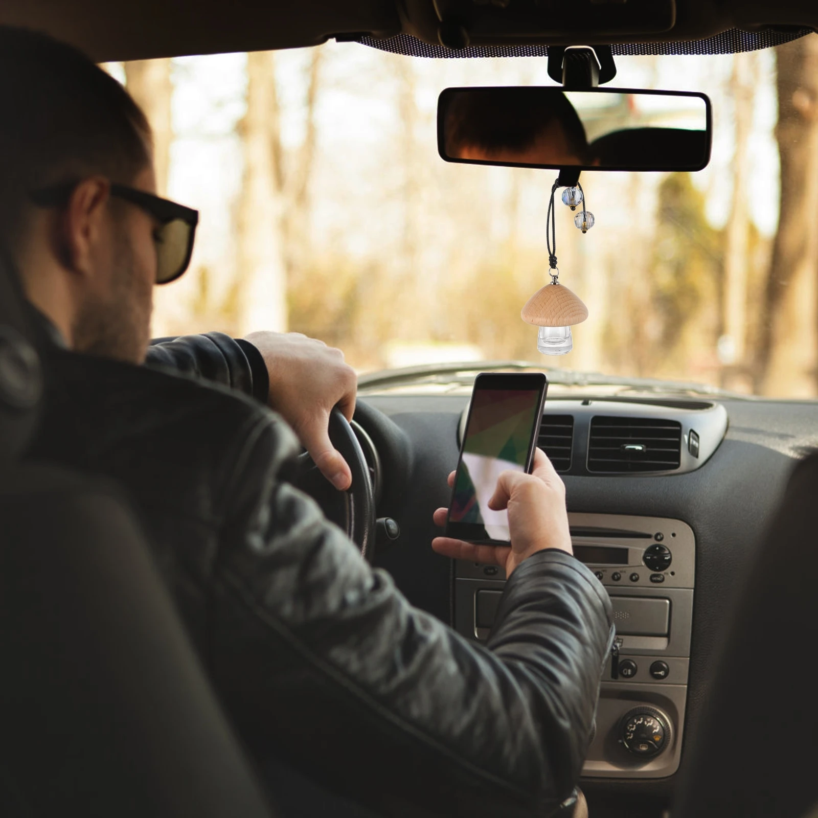 

Car Perfume Bottle 5ML Mini Mushroom Cap Empty Hanging Air Freshener Closet Wardrobe Car Office Bedroom Toilet Fragrance