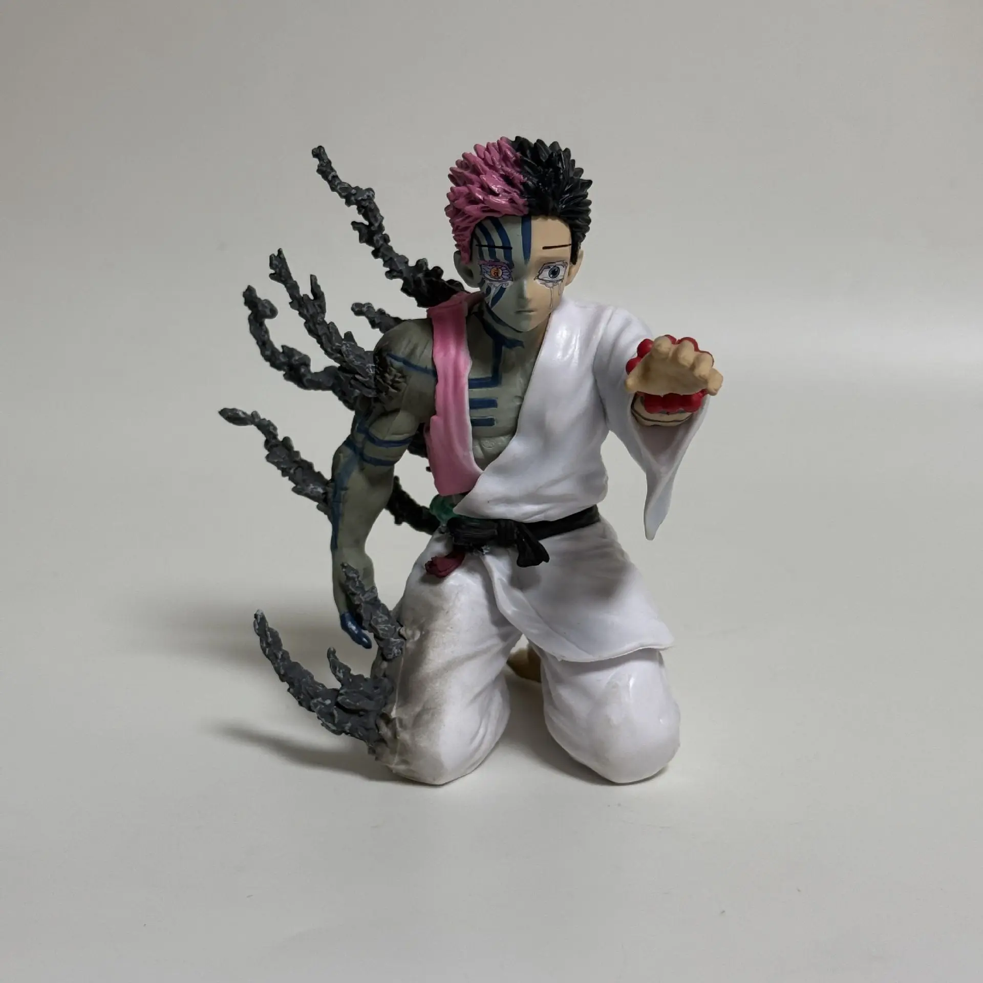 Demon Slayer Akaza Upper Moon Three Kneeling Final Confession Figure Model Box Collection Display Desktop Ornament Boys Gift