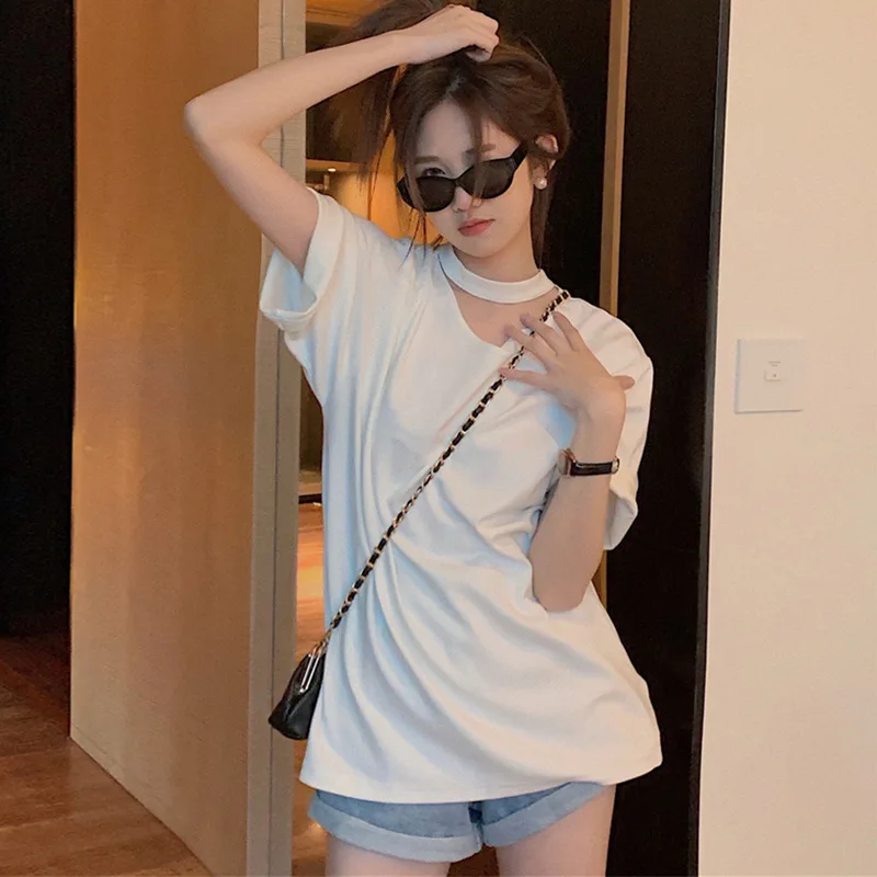 

Hanging neck hollow short sleeved T-shirt with feminine temperament, slimming and loose half sleeved casual Korean version top