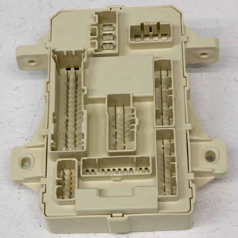 919502H510 91950 2H510 91950-2H510 Fuse Junction Box Relay Box Assembly For Hyundai Entourage 2006-2010