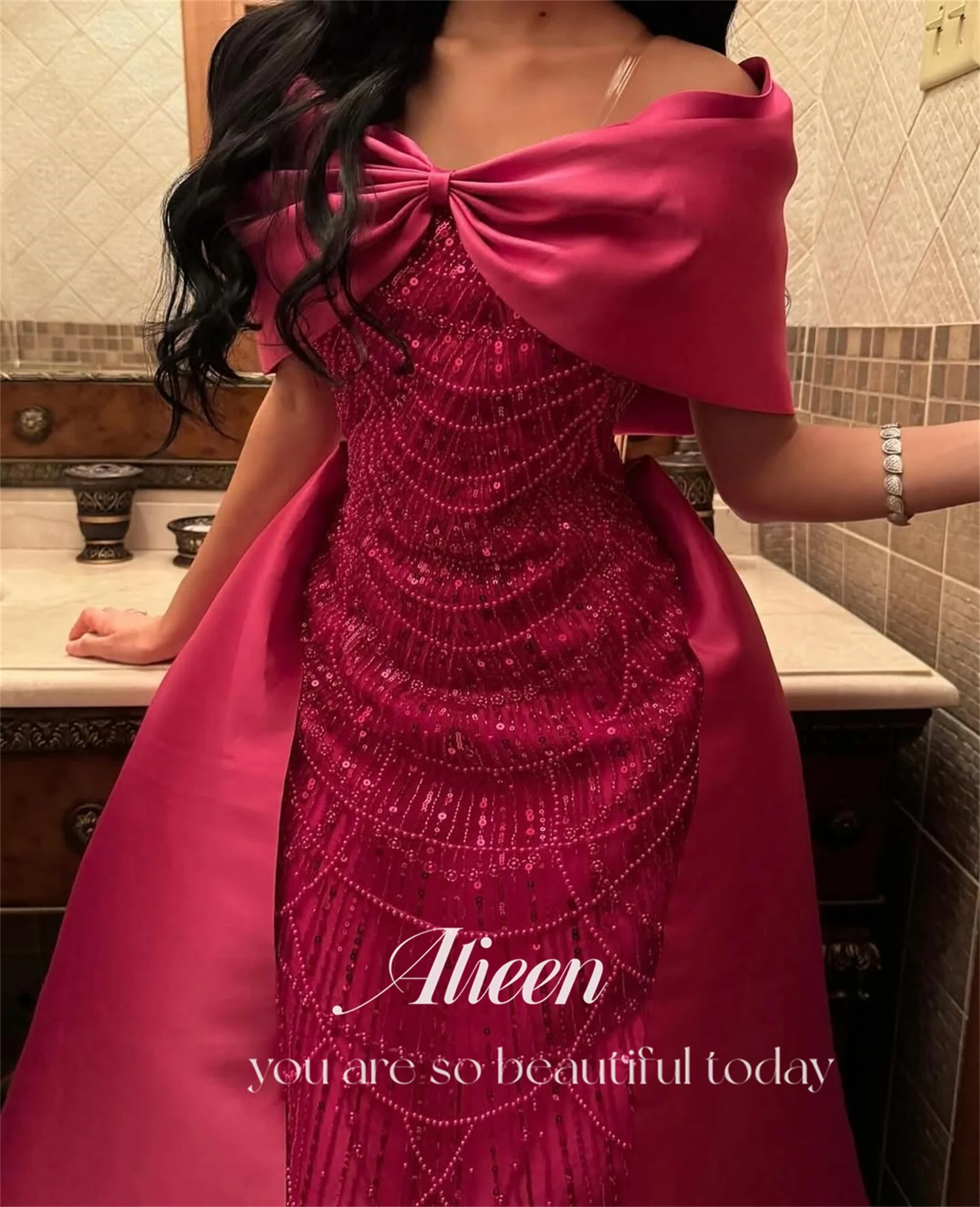 Aileen カスタマイズされたエレガントな高級イブニングドレス 2025 手作りビーズローズレッド女性の高級イブニングドレス真新しいドレス