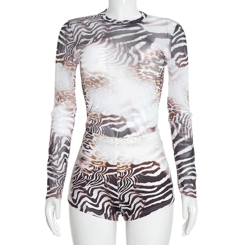 Damen Zweiteiliges Outfit: Mesh-Oberteil mit Langen Ärmeln + Hochgeschnittene Shorts mit Gemischtem Leoparden- und Zebramuster, Transparentes Nachtclub-Outfit – Detail 4