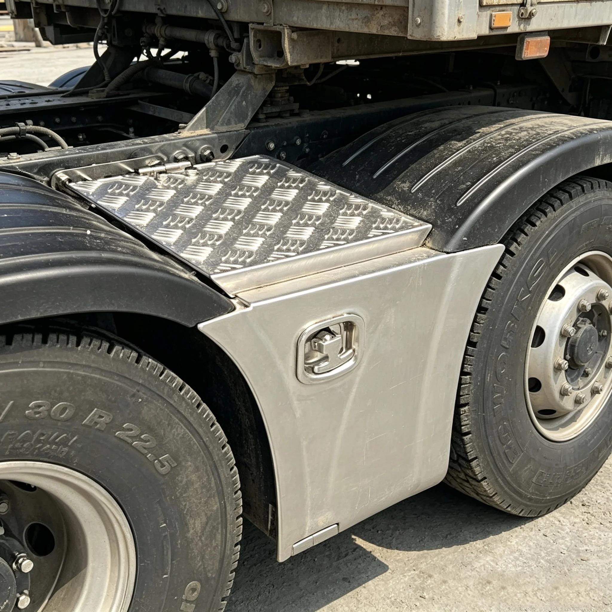 RC 1/14 Axis Mud Board Toolbox for Tamiya Hydraulic Excavator Loader Dump Truck for SCANIA MAN VOLVO Trailer Tipper DIY Parts