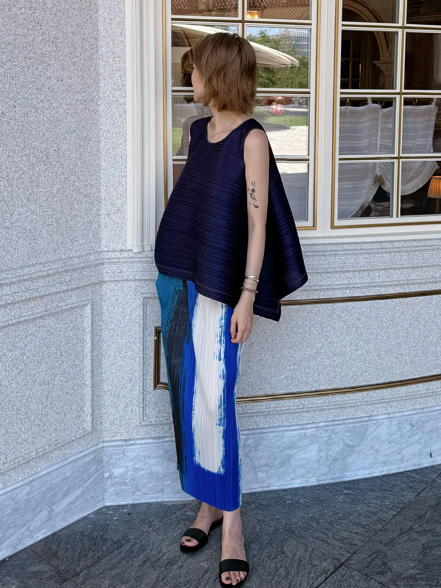 

Комплект из топа без рукавов и юбки Deep Blue, женская мода, летняя новинка, плиссированный, винтажный европейский дизайн, повседневный стиль, полиэстер