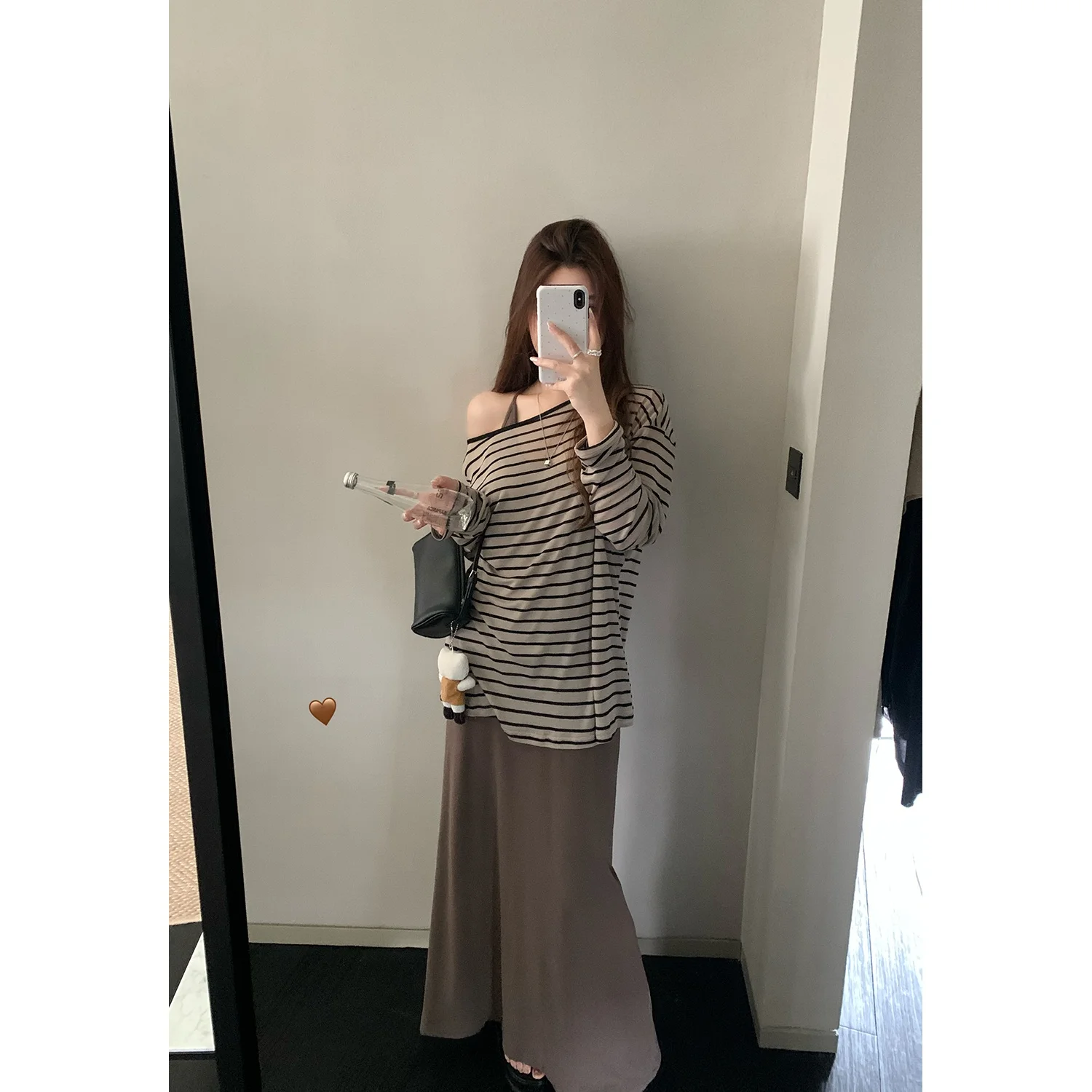 

Комплект Y Studio: кофейная полосатая футболка с длинным рукавом и защитой от солнца, свободная блузка с открытыми плечами и кофейным принтом, модный женский комплект