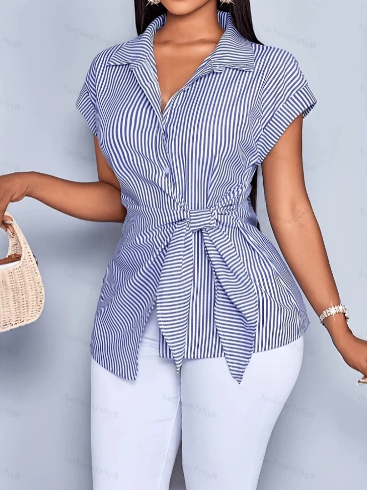 

Summer New Striped Short Sleeved Shirt with Temperament for Commuting Thin Breathable Fashionable and Casual Women Shirt