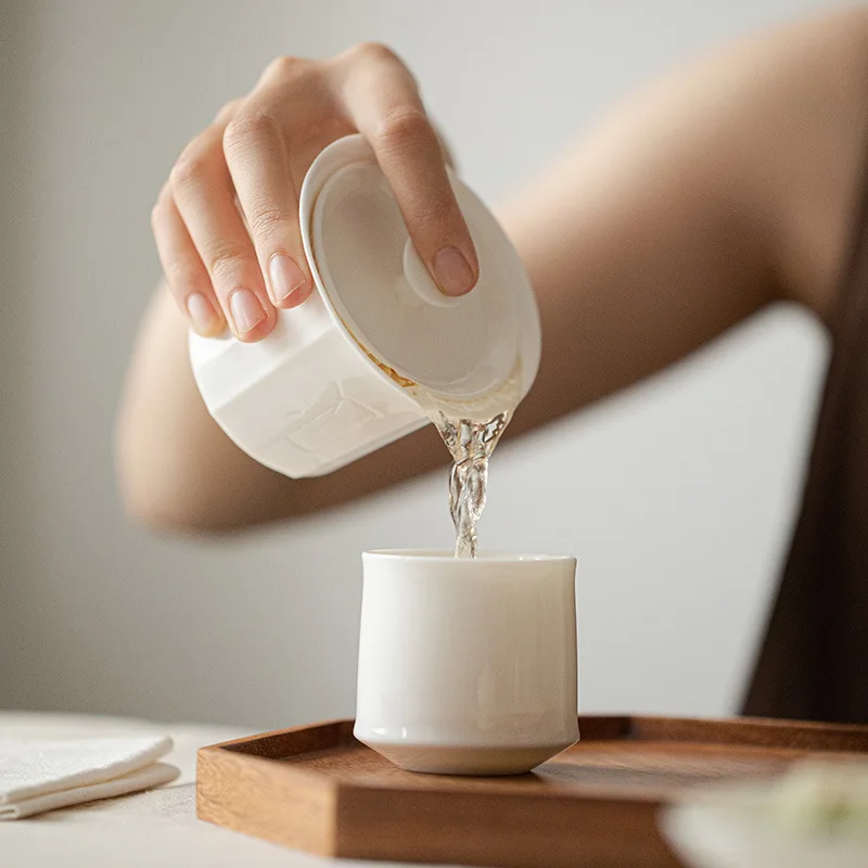 White Jade Gaiwan Cover Teacup Single 360 Degrees Water Outlet Tea Brewing Bowl Ceramic Gaiwan Tea Set