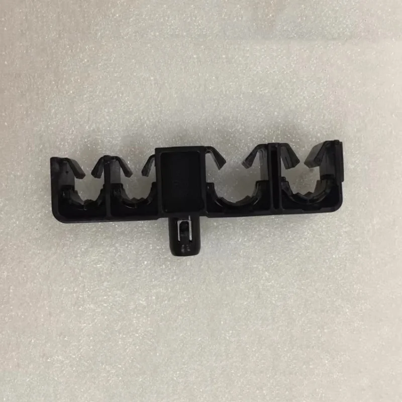 For NISSAN TIIDA LIVINA GENISS SENTRA SUNNY QASHQAI Chassis Brake Oil Pipe Clamp Buckle Clip
