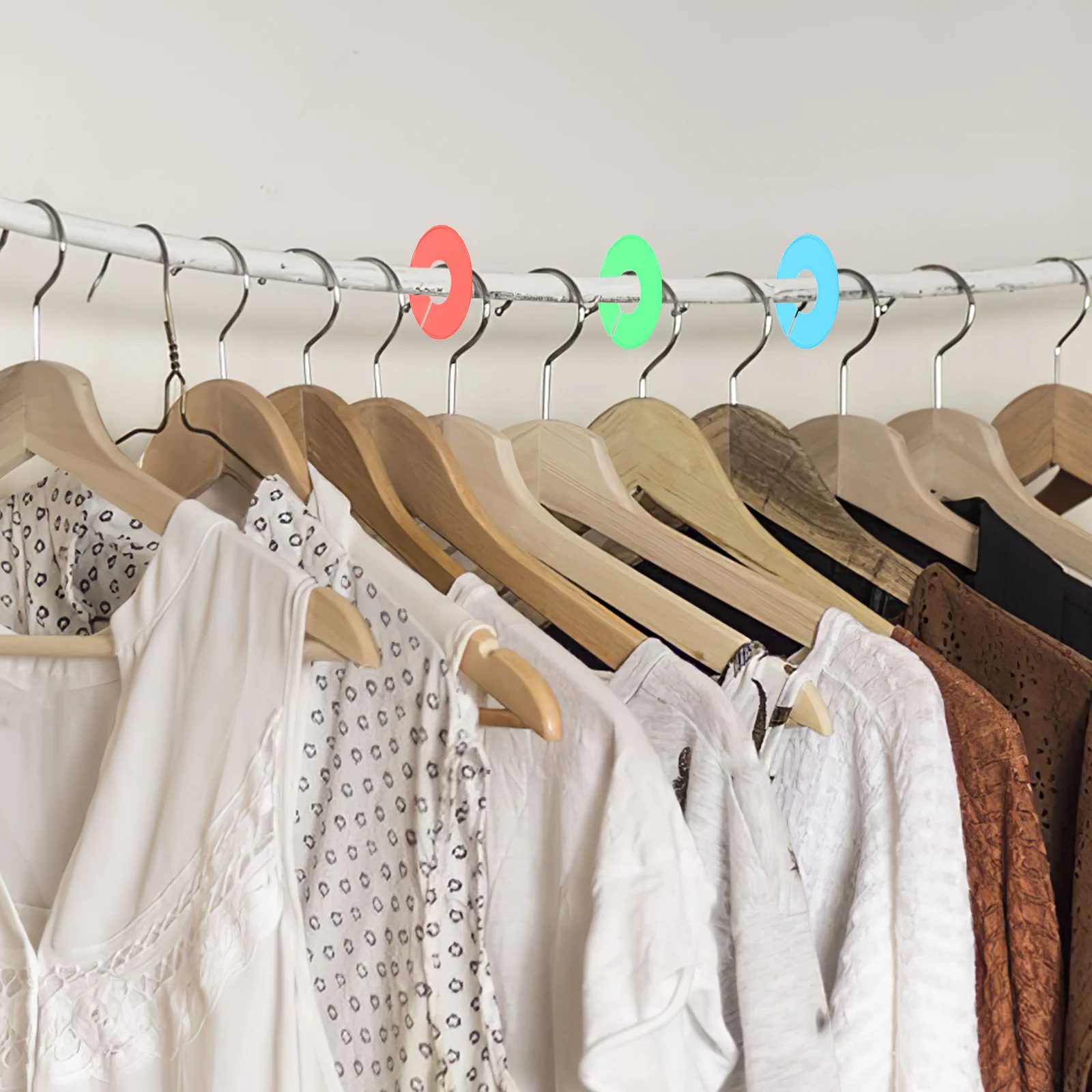 

18pcs Plastic Clothing Size Display Circle For Store Market Colorful Lightweight Size Indicator With Gap For Clothing Pants