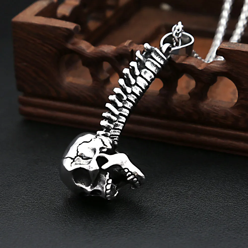 Unisex-Halskette mit gebogenem Schädel-Skelett-Anhänger aus Edelstahl, Vintage-Knochen-Anhänger, Gothic Hip-Hop Biker Mode-Schmuck Geschenk – Detail 2