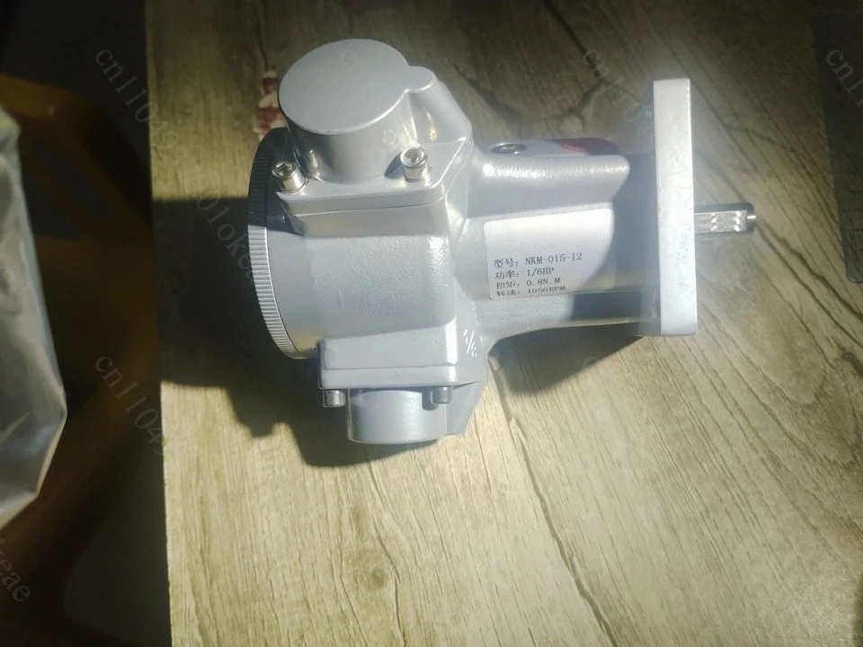 Pneumatic motor 5-cylinder 1/2hp 3-cylinder 1/8HP explosion-proof piston motor forward and reverse rotation NKM-010