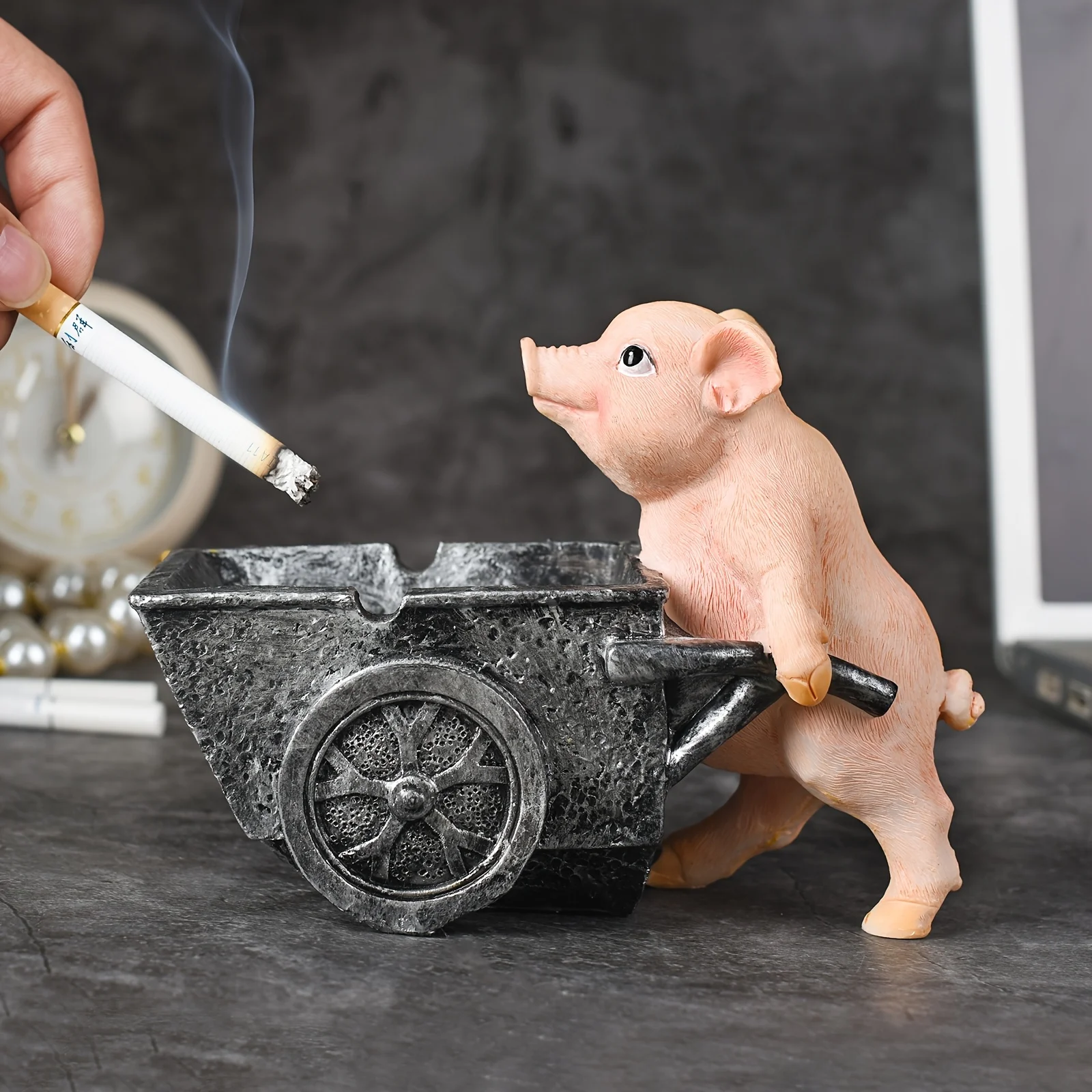 

Pug Dog Pig Ashtray with Wheelbarrow Cart Fun Cigarette Ashtray Resin Animal Figurine for Office Desk Home Decor Gift for Men