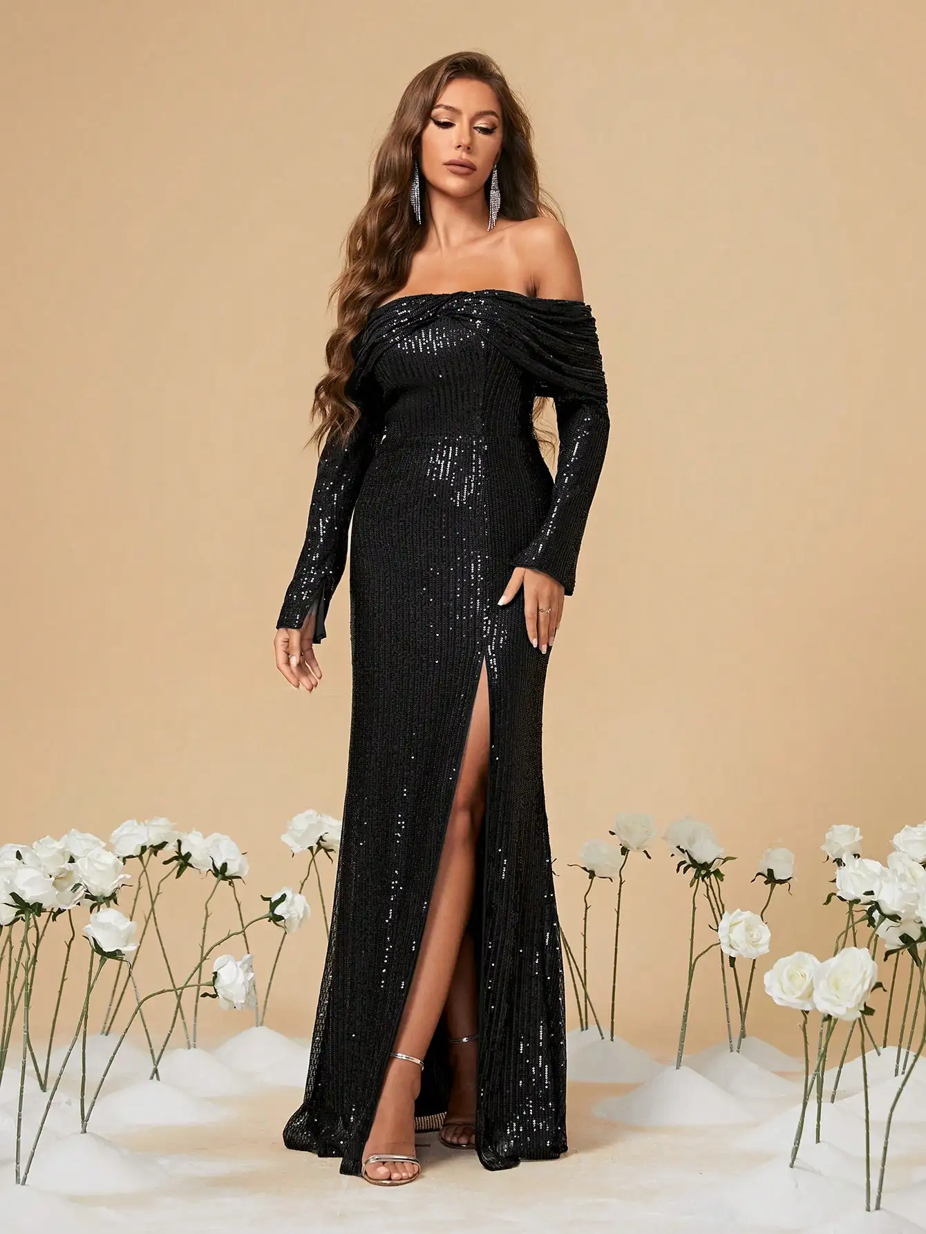 

One-shoulder irregular layered long-sleeved slit sequined dress