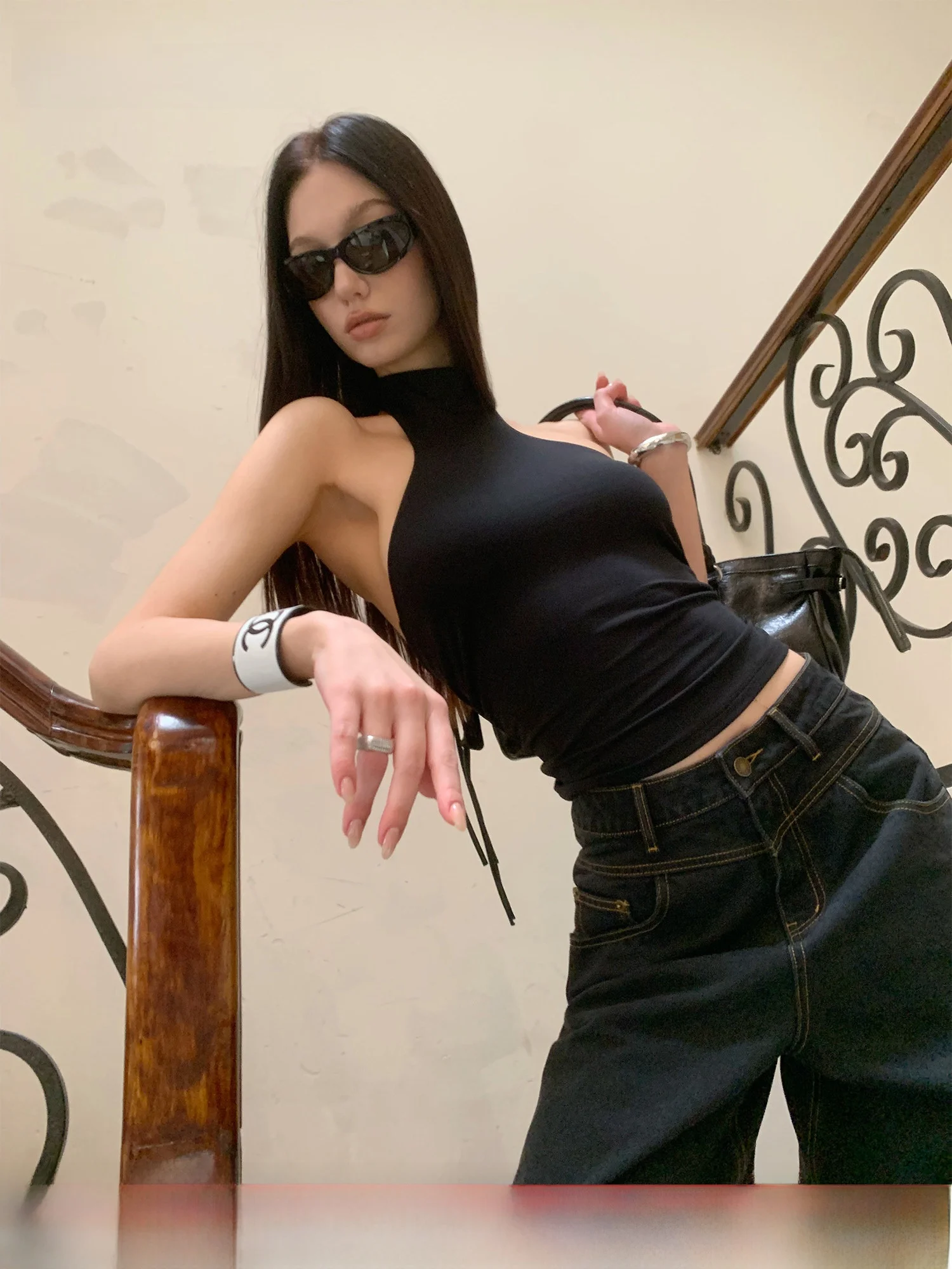 

022stepll Deadly Reverse Bla Hanging Ne Strap Women's Spicy Girl Slimming ort Top oulder And Ba Exposure