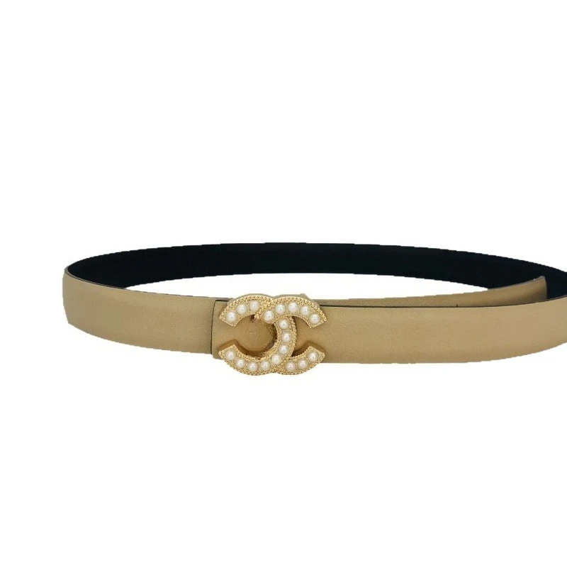 フランスの高級感とミニマリストな女性用ジーンズベルト、カジュアルでファッショナブルな万能ベルト、スムーズなバックルベルト