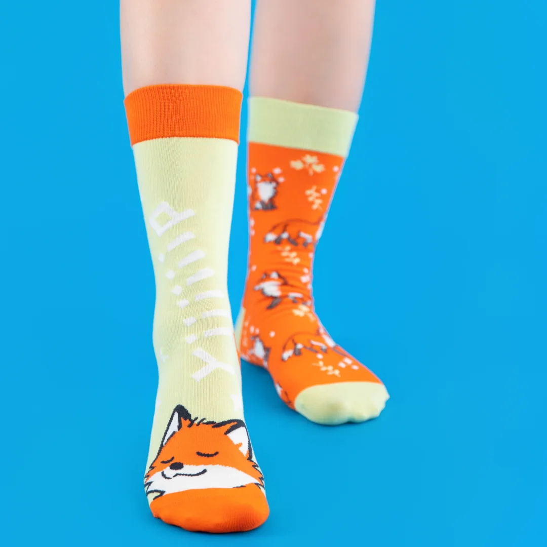 

1 пара женских носков до середины икры с рисунком лисы, модный дизайн в стиле AB, подходит для всех сезонов.