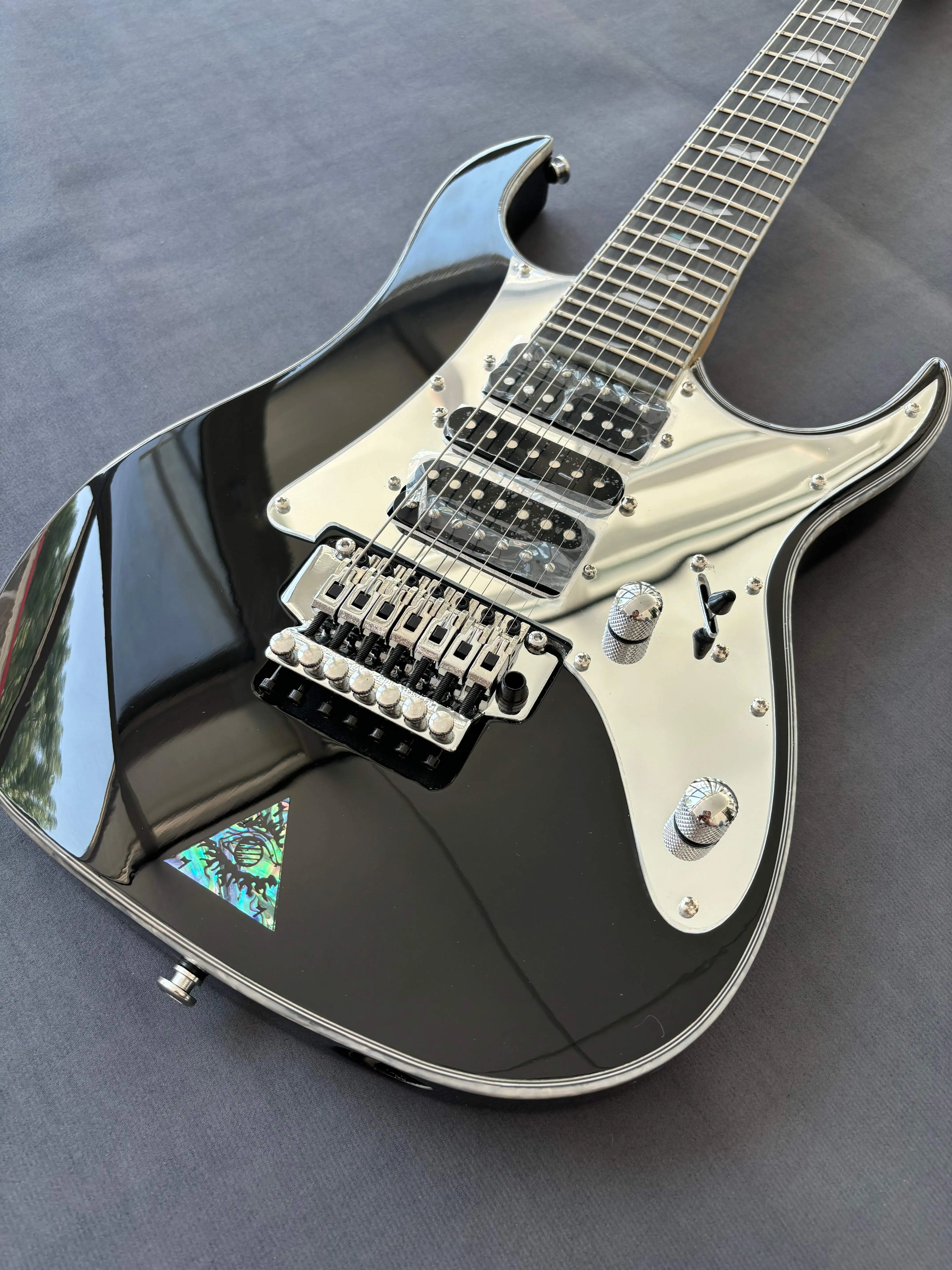 UV777 Double Shake Electric Guitar Black Mirror Guard HSH Pickup Speed Play Metal Versatile Artifact 7 Strings Free Shipping view 2