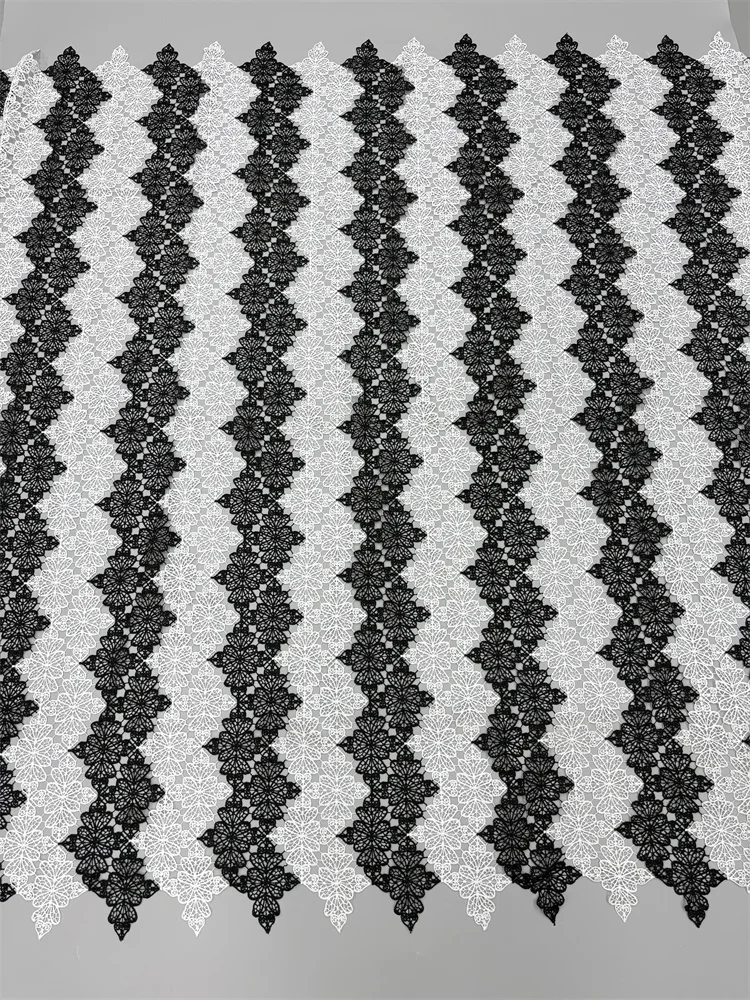 Neuer Stil Nigerianische 2026 Hochwertige Spitze Wasserlösliche Bestickte Modische Weiße/Schwarze Weiche Spitzenstoffe 5 Yards – Detail 11