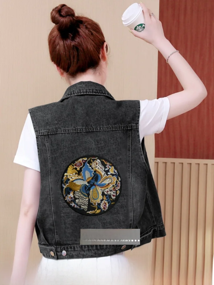 

New Chinese Sle Embroidered Denim Vest Women's Svel Jaet Outerwear Collar Single Button Regular Length