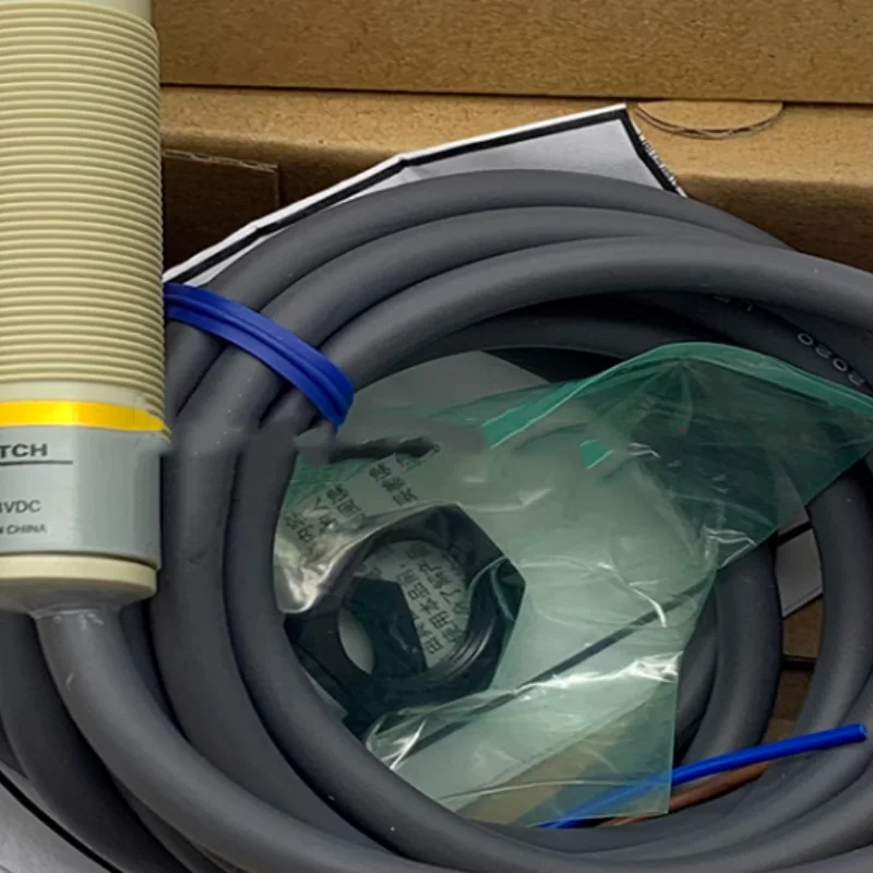 

2 шт. новый емкостный датчик E2K-C25ME2 E2K-C25MF2 E2K-C25MY2