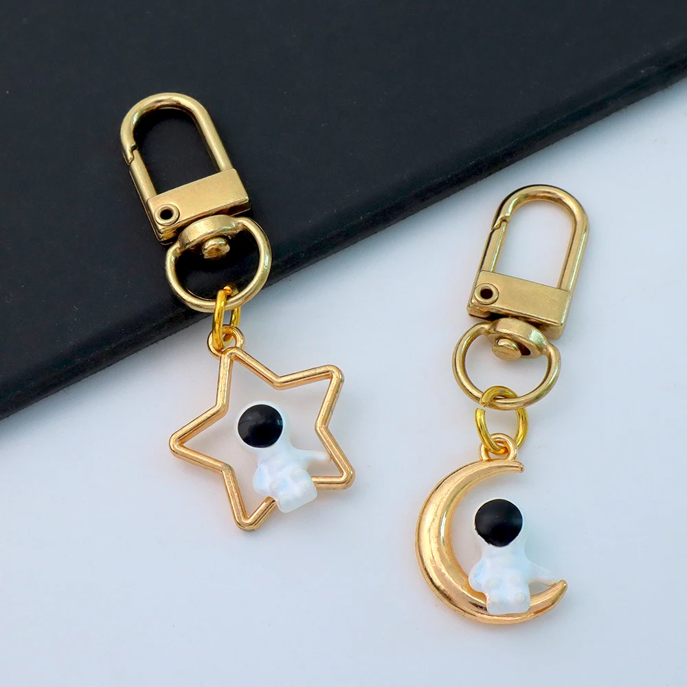 Creative Star Moon Astronaut Keychain Fashion Spaceman Key Chains Couple Key Ring Valentine's Day Gift Friend Backpack Pendant