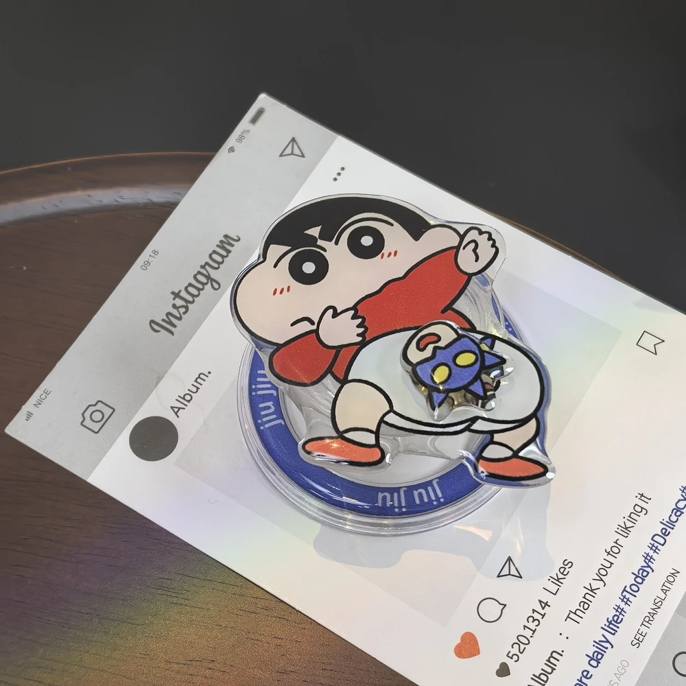 Crayon Shin-chan Niedlicher Magnetischer Handyhalter für Magsafe, Griptok Grip Tok Ständer für iPhone und Samsung, Faltbarer Kabelloser Ladehalter – Detail 12
