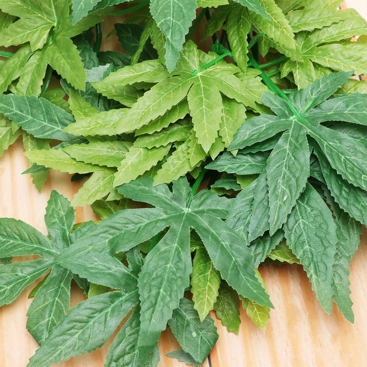 

Leaves Artificial Water Plants Baby Aquatic Fake for Aquarium Fish Tank Decorations