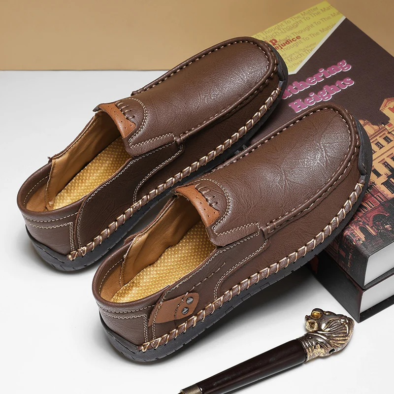 

Модная уличная мужская противоскользящая повседневная обувь с ручным сшивкой на весну, новые мужские удобные повседневные лоферы на мягкой подошве с круглым носком