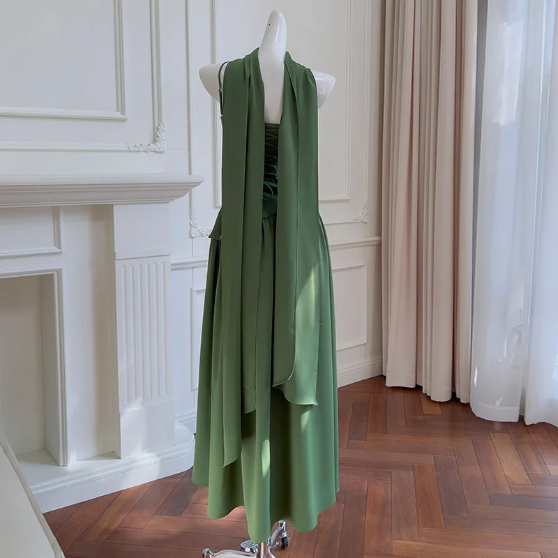 เดรสสายเดี่ยวทรงสลิปหรูหราสำหรับผู้หญิง BEWQ ดีไซน์เก๋ไก๋ จับจีบไม่สมมาตร เอวสูง แขนกุด เหมาะสำหรับงานปาร์ตี้ยามเย็น คอลเลคชั่นใหม่ฤดูใบไม้ร่วง 2025