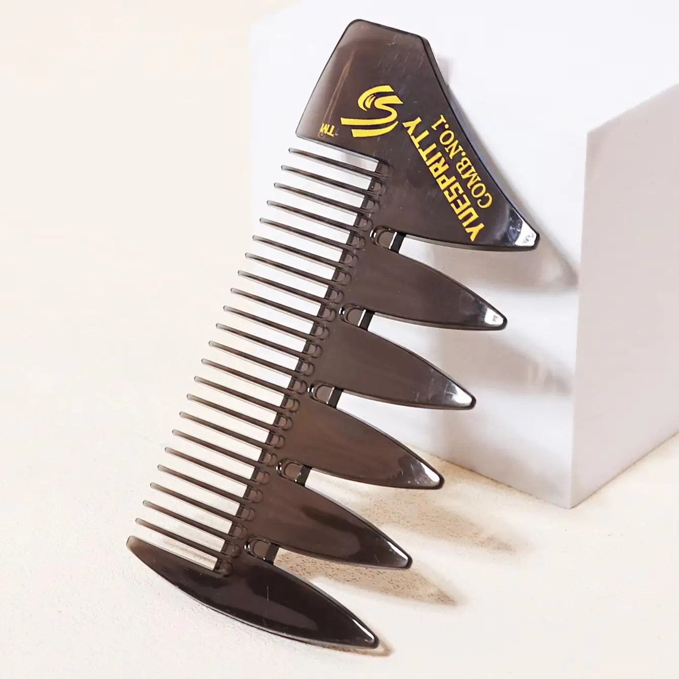 Wide Toothed Combs for Men Trimming Hairdressing Brushing Oil Vintage Oily Comb Hairdressing Styling Tools Special