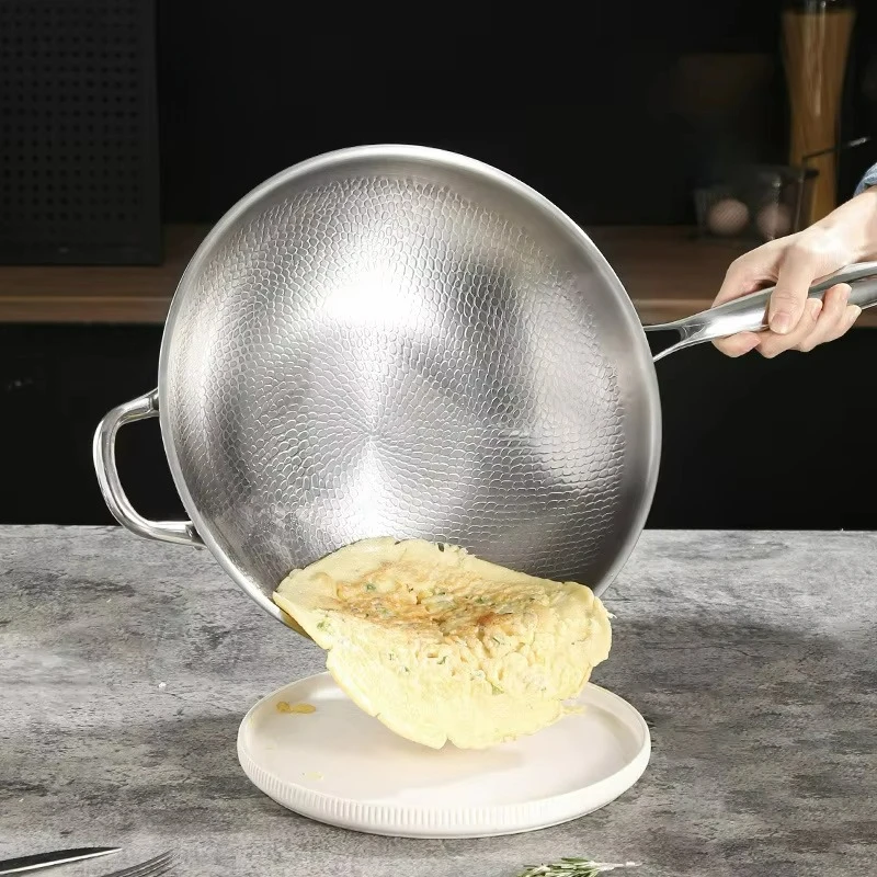 30/32/34 cm Titanium Alloy Household Kitchen Thickened Uncoated Pure Titanium Wok Non-Stick Frying Pan