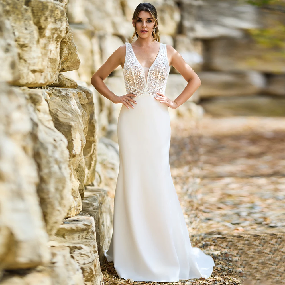 New Arrivals Jersey Mermaid Wedding Dress with Lace Appliques V-Neck Customized Sleeveless Button Back Civil Bridal Gowns