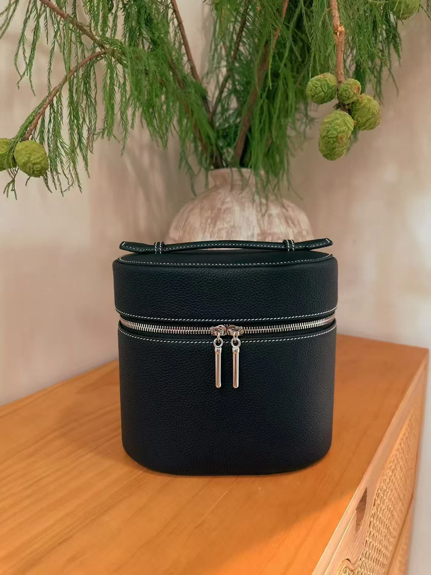 Genuine Leather Crossbody Bag Makeup Bag Waxed Thread Sewing Handbag Multi Purpose Bag Women's Bag Fashion Full-Grain Cowhide