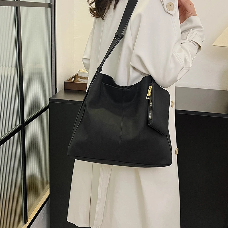 

Elegant Women's Leather Classic Tote Fashion Crossbody Bag Luxury Designer Shoulder Handbag For Daily Casual Style