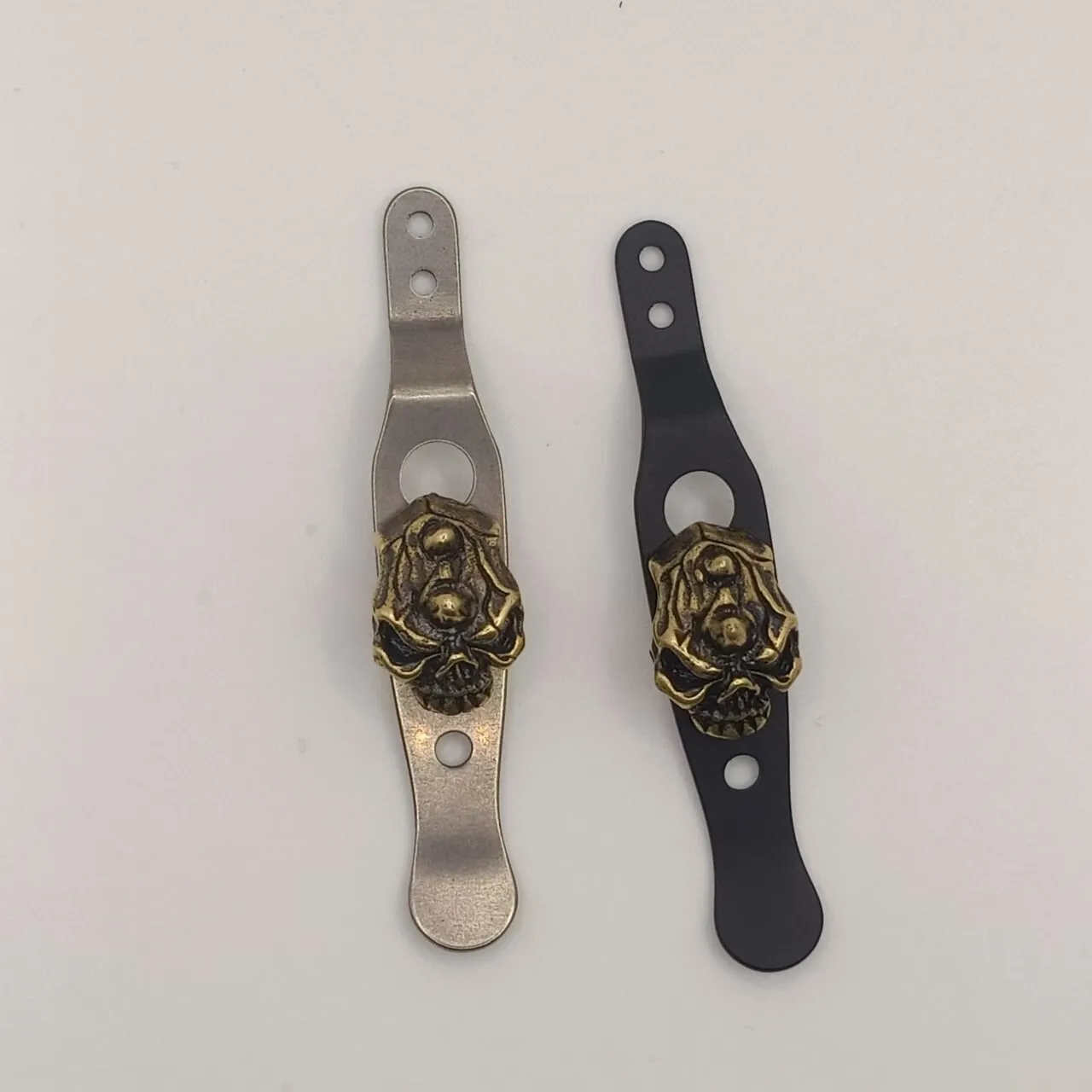 

New 1PC Brass Evil Ghost Skull + TC4 Pocket Clip for Rick Hinderer XM18