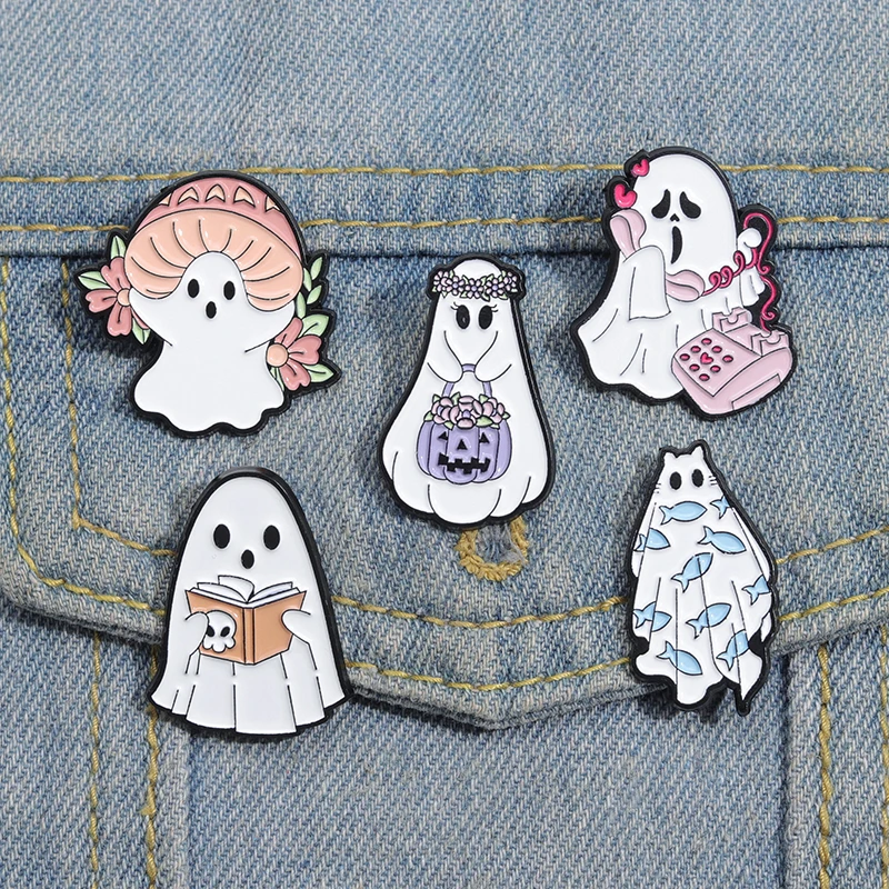 XEDZ Cartoon White Mushroom Ghost Enmel Brooch Halloween Skull Ghost Metal Badges Pumpkin Lapel Pins Jewelry Gifts For Friends