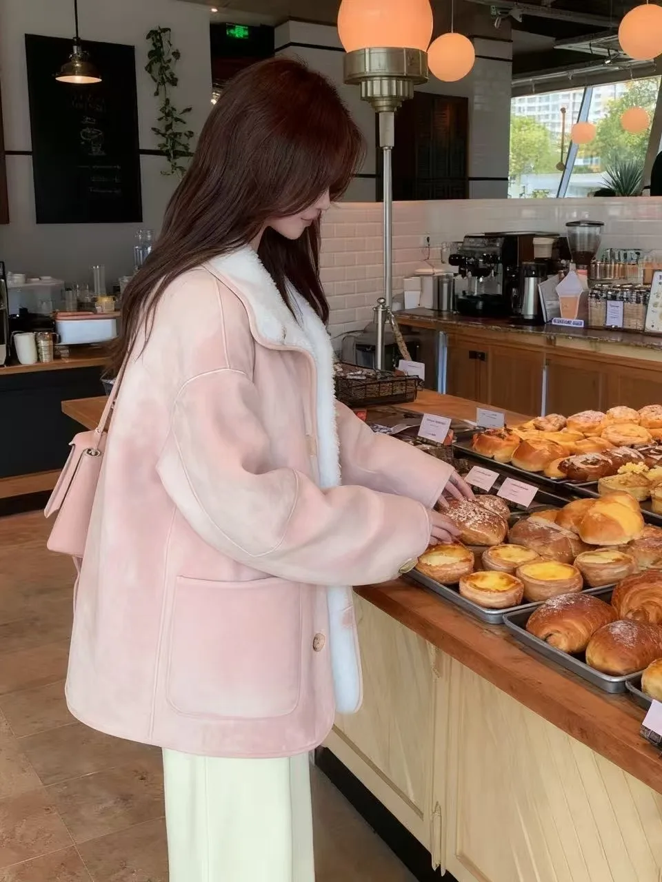 الكورية Sle الدافئة الأبيض الاغراء على الوجهين ارتداء فضفاض الفراء الجلود Inteated ort معطف المرأة Faion الشتاء ملابس خارجية #3