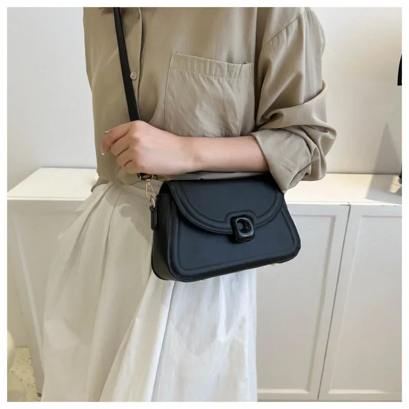 A Solid Color Western Style Shoulder Bag Popular Explosions Crossbody Shoulder Bag Diagonal Across Small Square Shoulder Bag