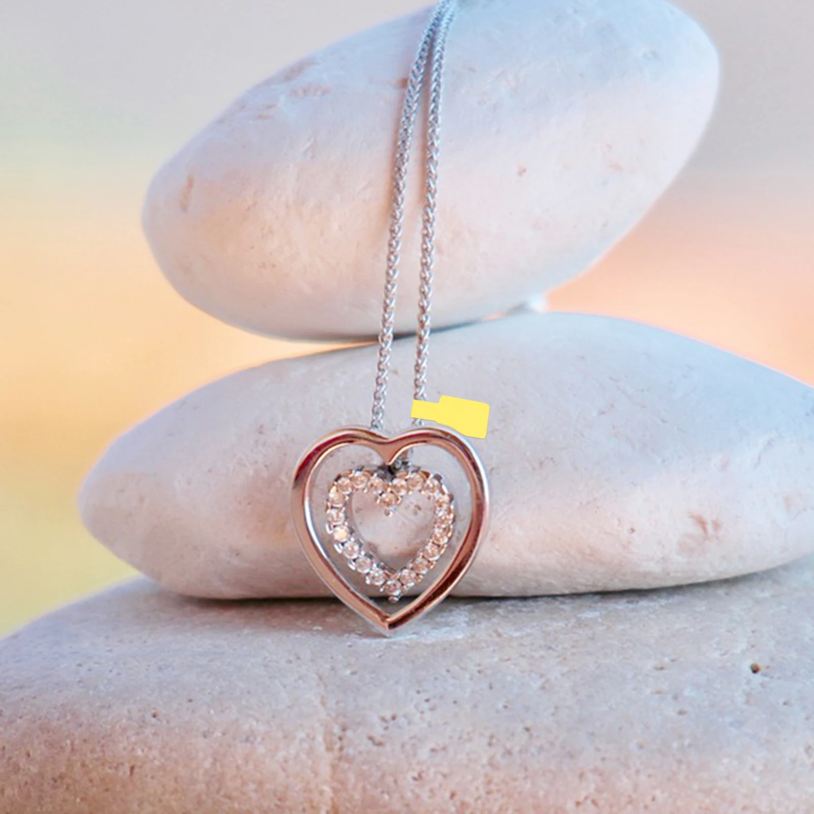 

100pcs Jewelry Label Sticker Roll Self-Adhesive No Residue Price Tags For Rings Necklaces Bracelets Displays Adhesive Label