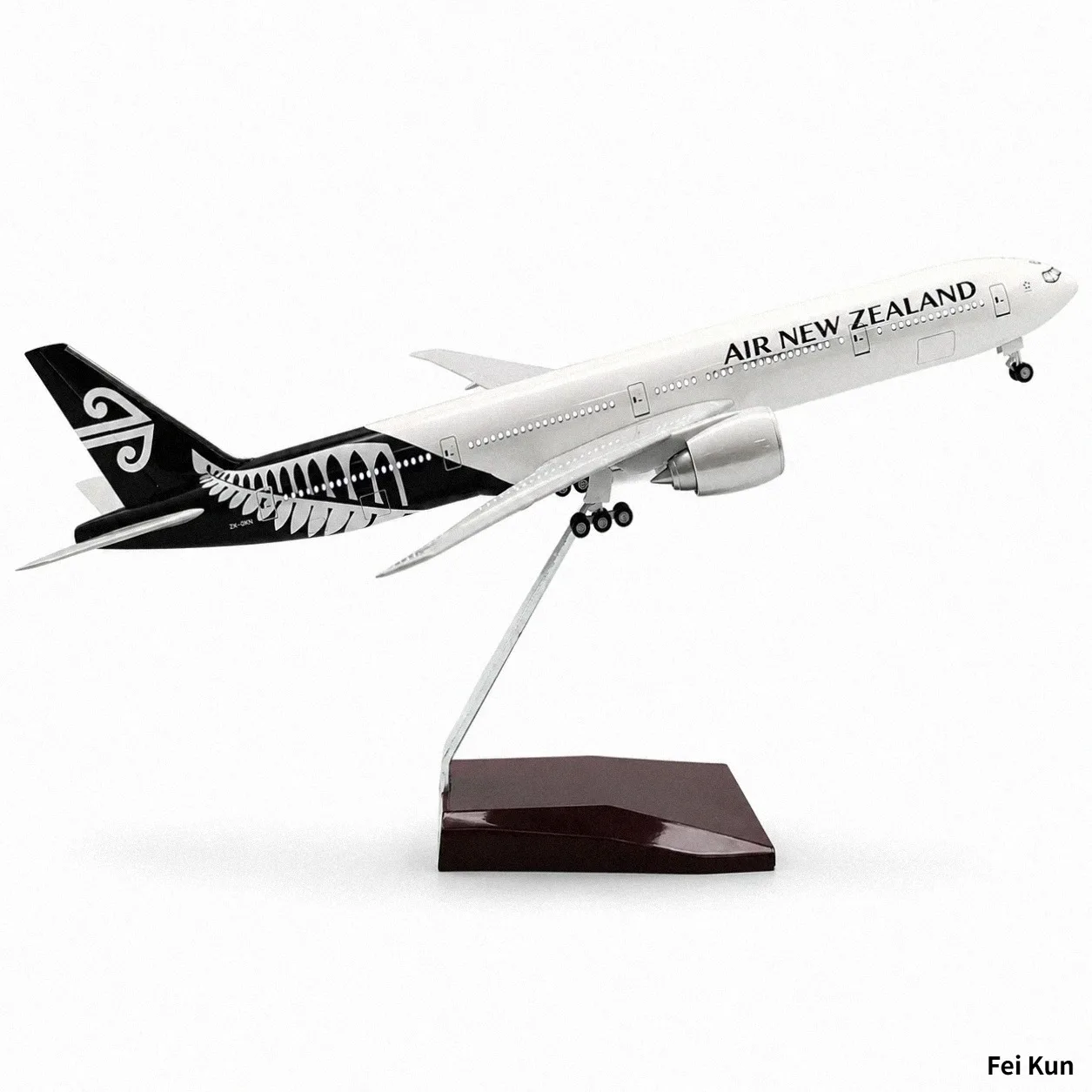 New Zealand Airlines B777 47cm Die-Cast Resin Aircraft Model 18.5 inches with Stand and Landing Gear—Model Display Piece