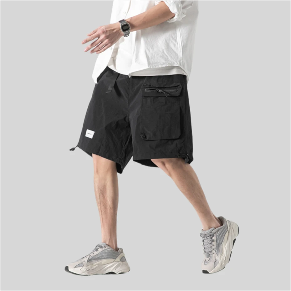 Harajuku Cargo Short Men Hip Hop Baggy Pant Men Streetwear Vintage Y2K Japan Style Pocket Design Straight Black Casual Shorts